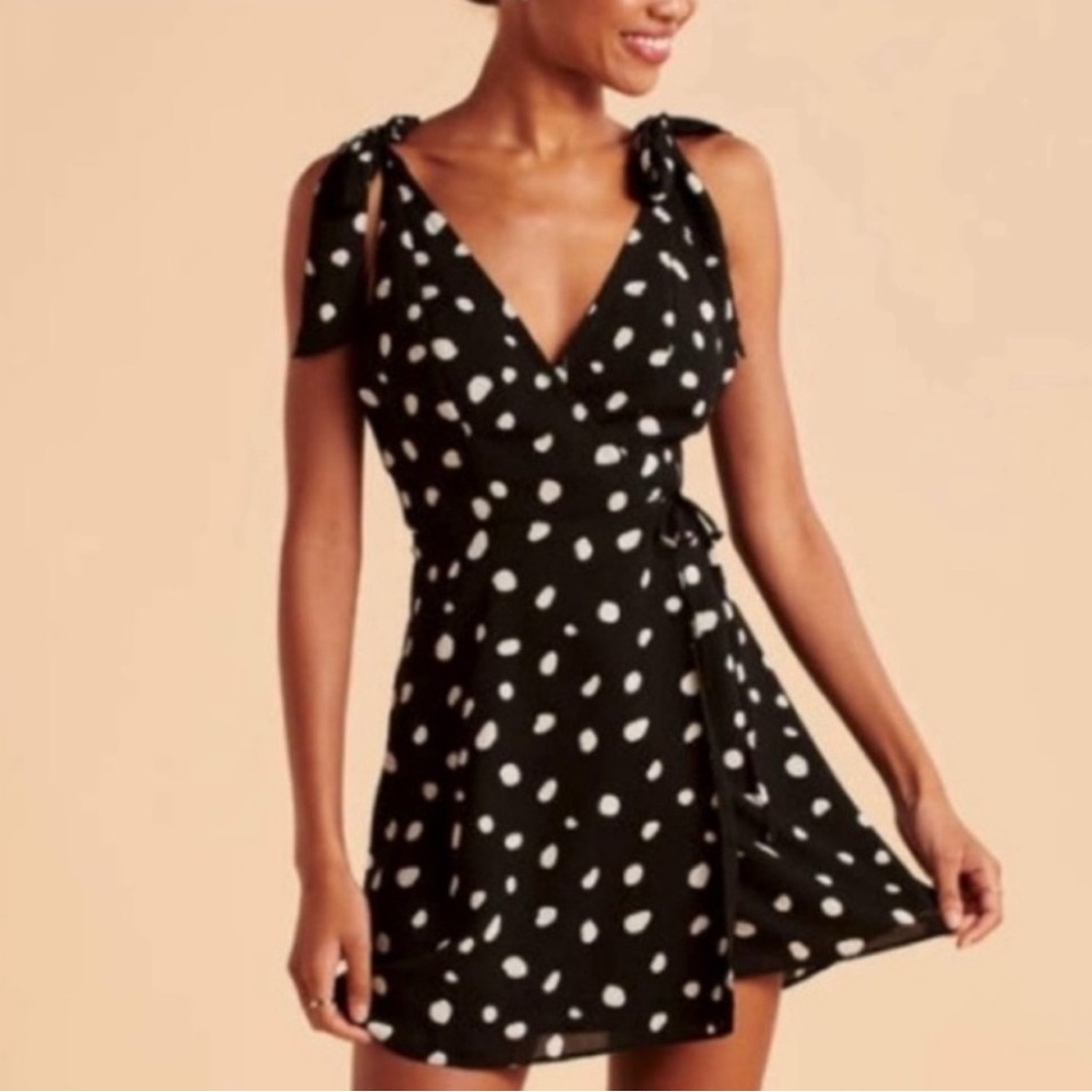Abercrombie Polka Dot Wrap Dress - Black and White